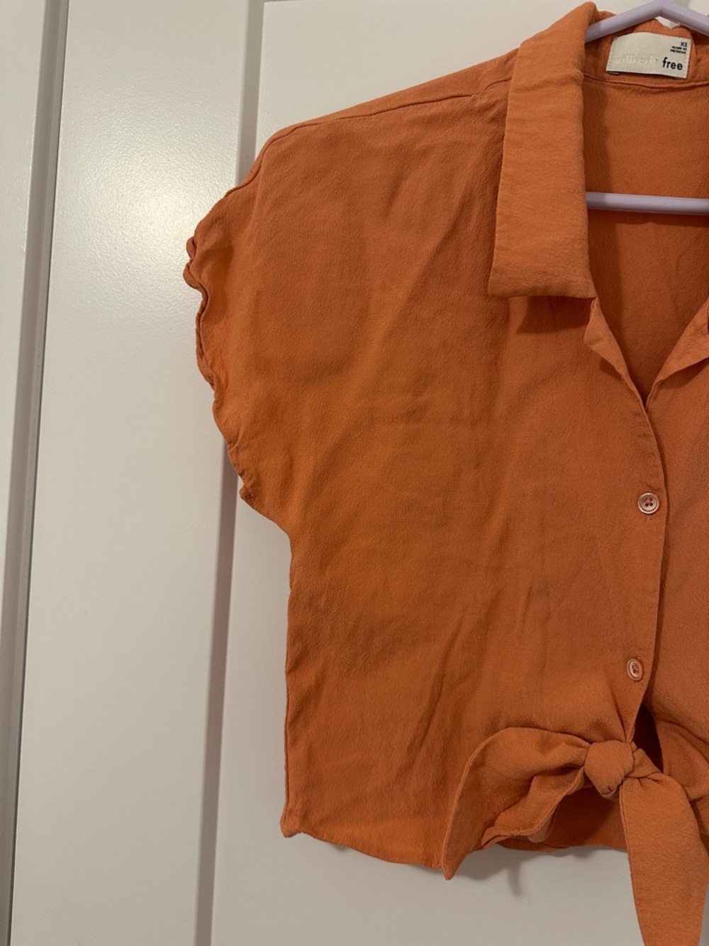 Aritzia Wilfred Free Orange Tie Front Cropped T-shirt Blouse Size XS Women’s - Picture 4 of 9